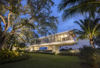 Casa de nueva construcción frente al mar en Fort Lauderdale, FL