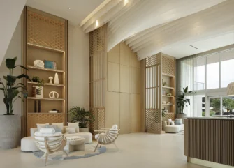 Impresionante diseño de vestíbulo para urbanización residencial de lujo en Florida por diseñadores de interiores comerciales