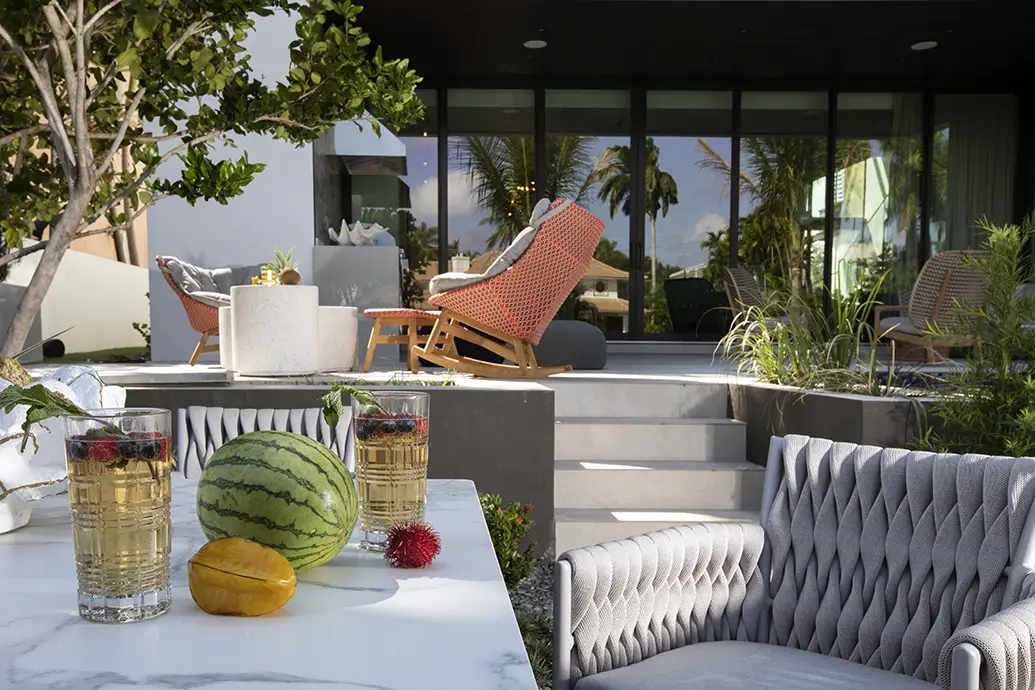 Outdoor Living Spaces in a Fort Lauderdale Home