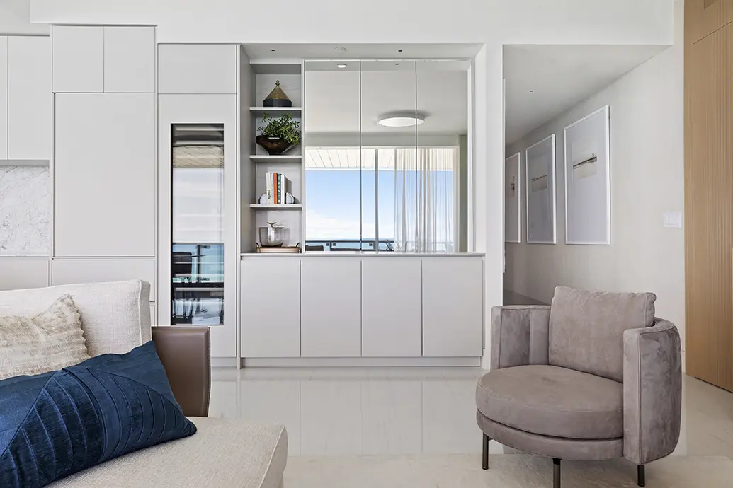 Sophisticated Miami Beach Condo with Kitchen Extension and Bar