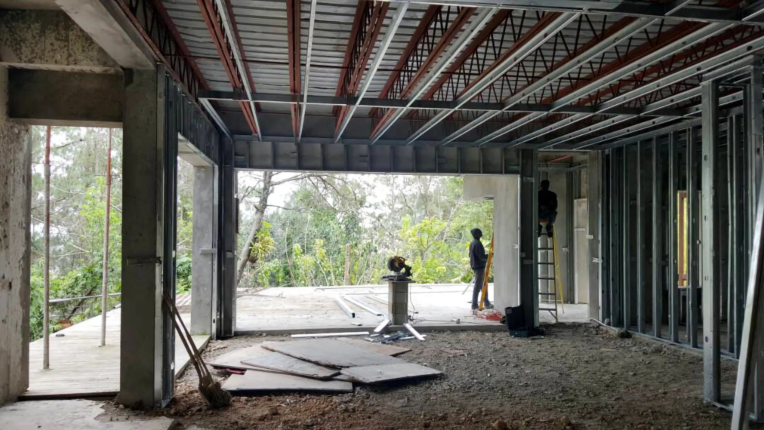 Interior Design Trends 2024: Elegant Curves in Furniture