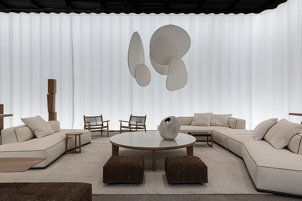 How to Decorate a Coffee Table with Statement Light Pieces