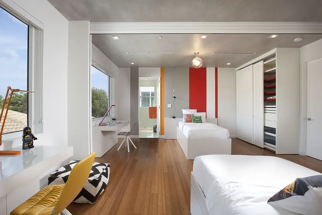 Ceiling Decor Inspirations with a Clean Look for Kids' Bedrooms