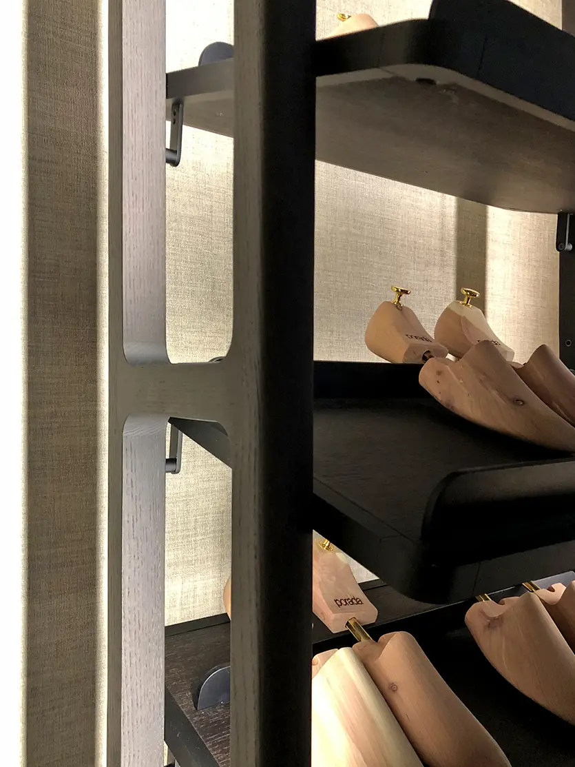 Interior Design Trends 2024: Elegant Curves in Closets