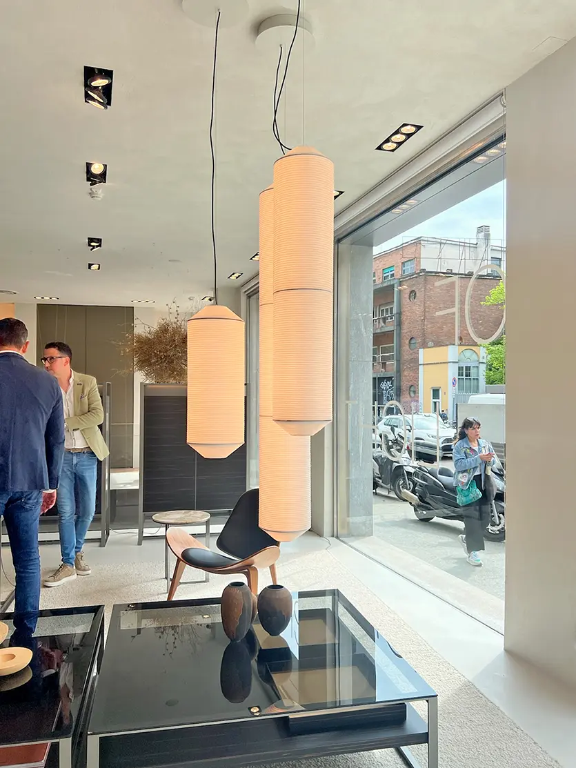 Tips on How to Decorate a Coffee Table with Statement Pieces