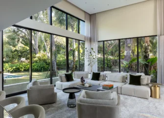 Elegante Casa Bay Point Miami Estates - Diseño Interior de la Sala de Estar