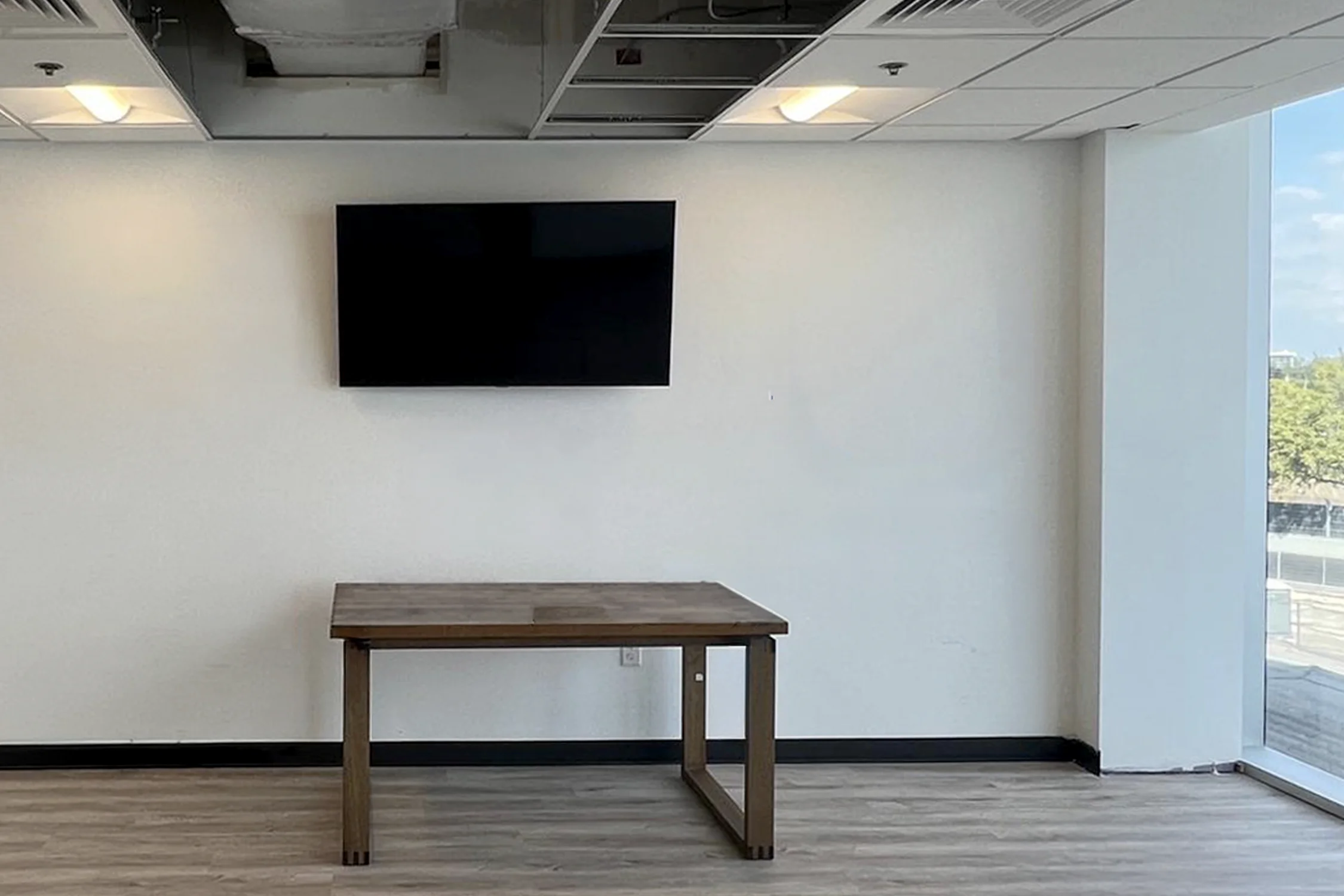 Executive Office Design Before DKOR