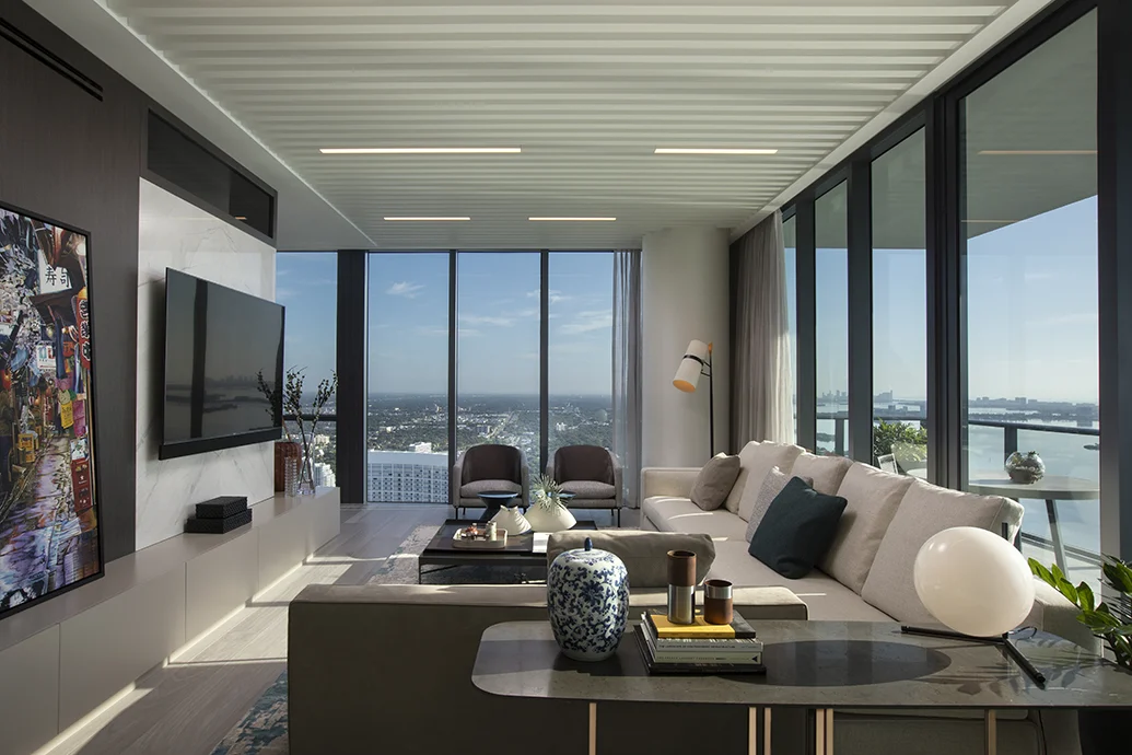 How to choose a luxury condo in Florida with advice from interior designers